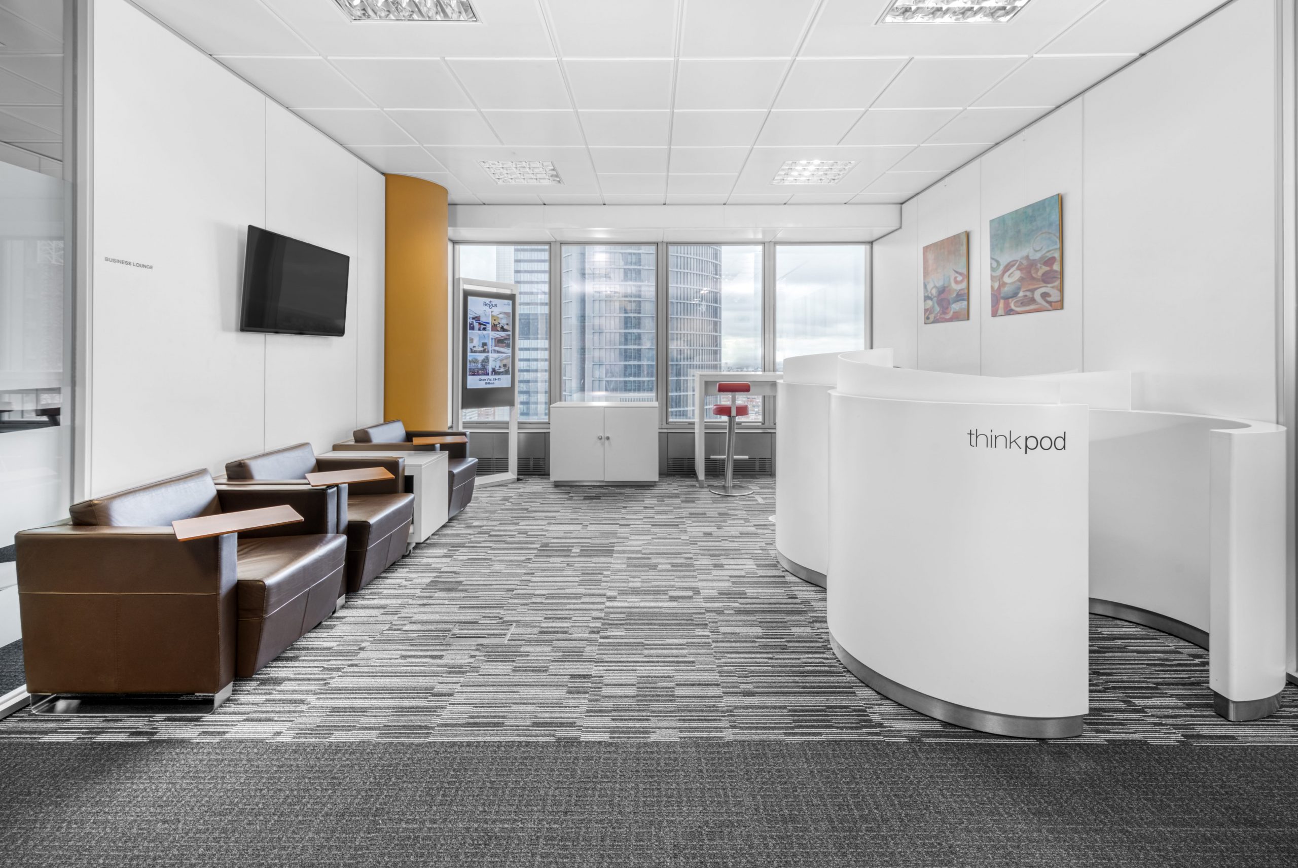 Coworking Regus Crystal Tower