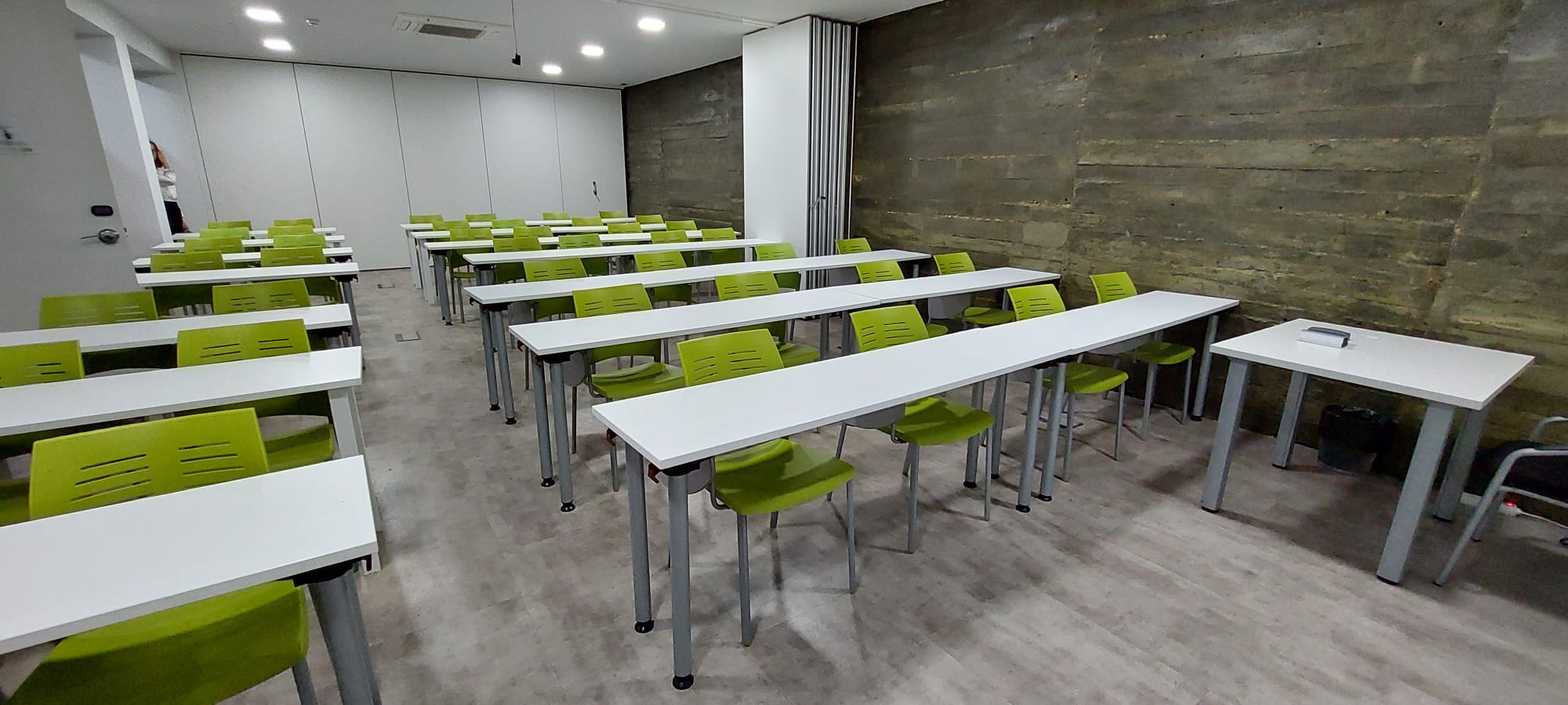 Sala Factoría MEEU en Escuela