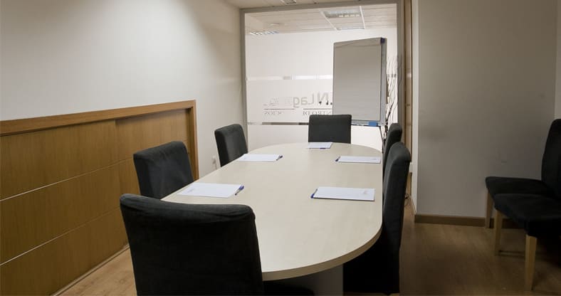 Sala de reuniones CN para 6 personas