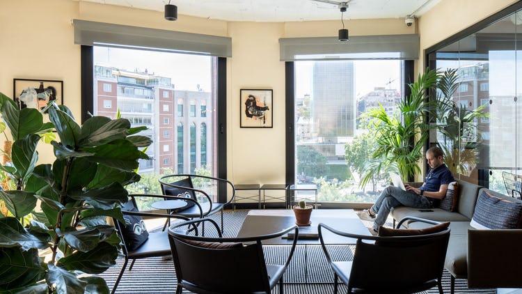 Oficina de Planta Completa – Paseo de la Castellana, 43